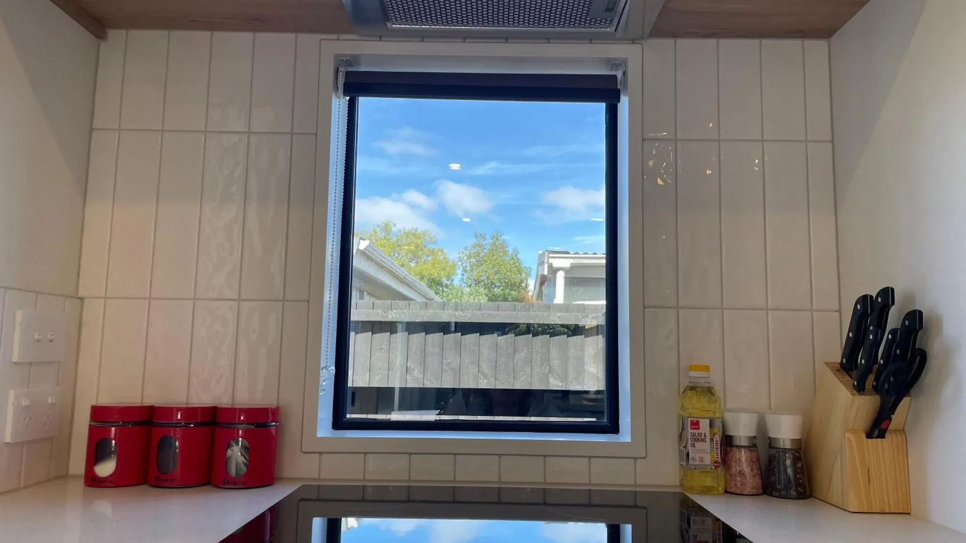 Luxury 2 Bedroom Townhouse Opposite Merivale Mall Christchurch