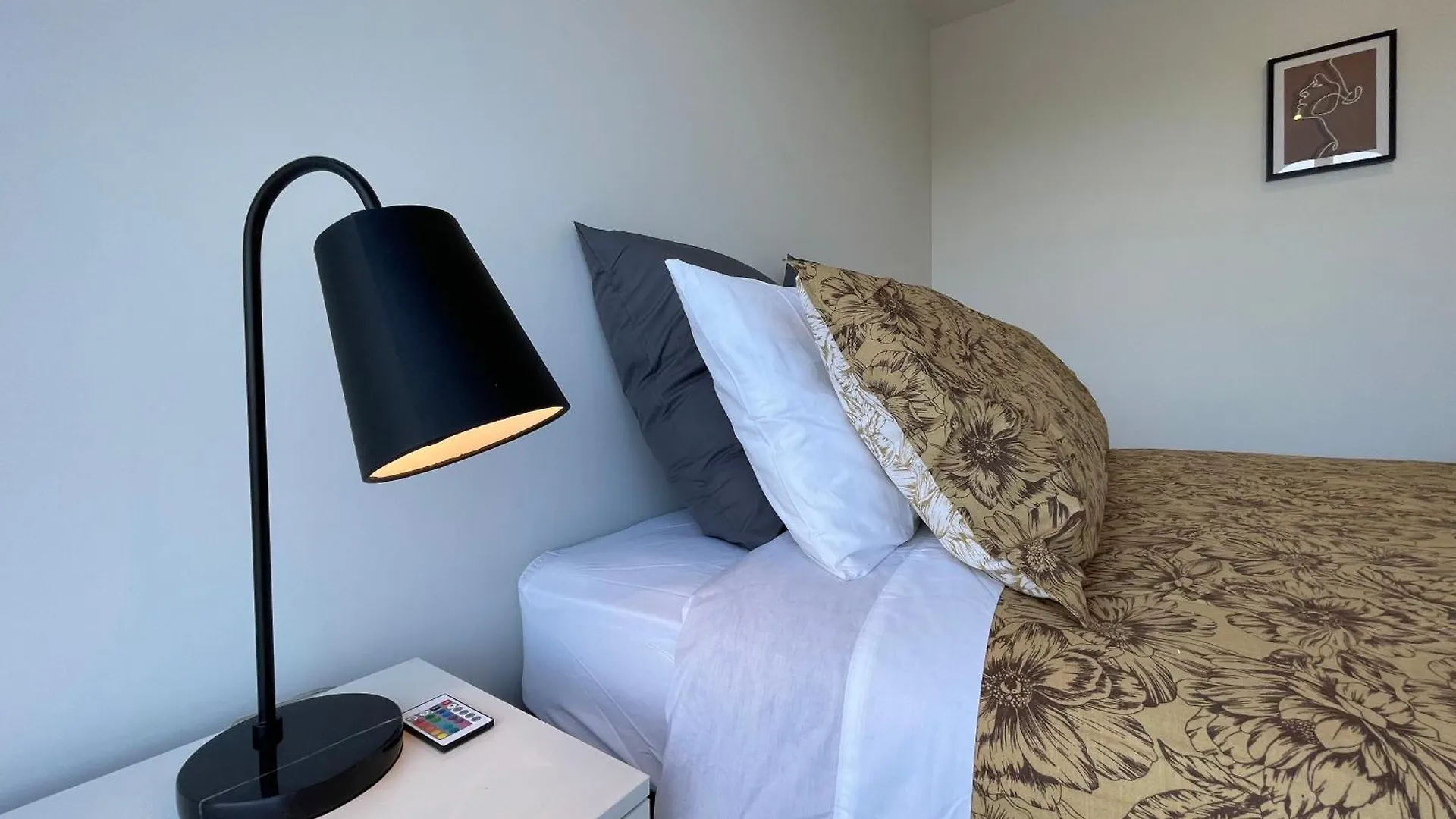 Luxury 2 Bedroom Townhouse Opposite Merivale Mall Christchurch New Zealand