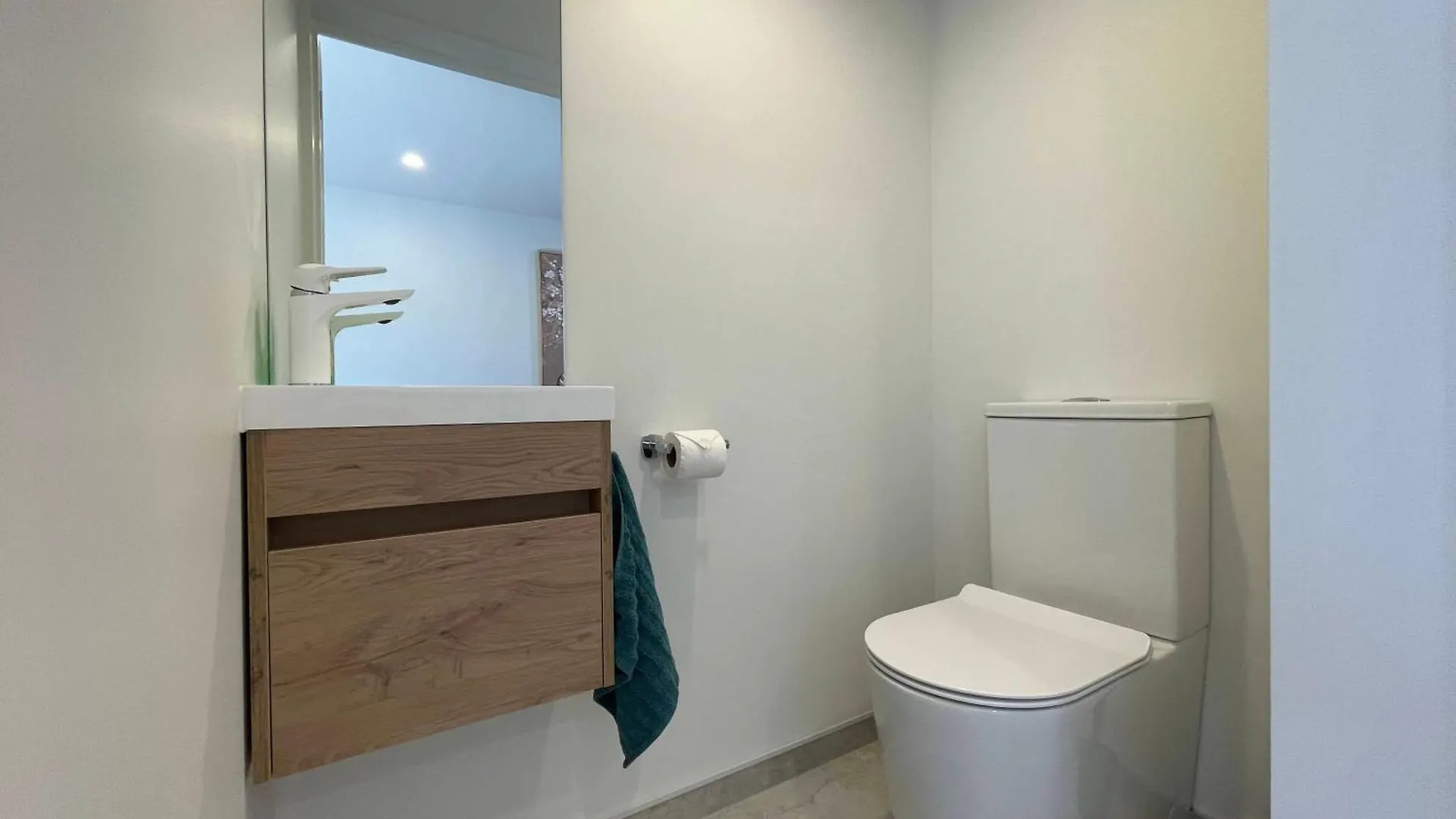Luxury 2 Bedroom Townhouse Opposite Merivale Mall Christchurch 0*,