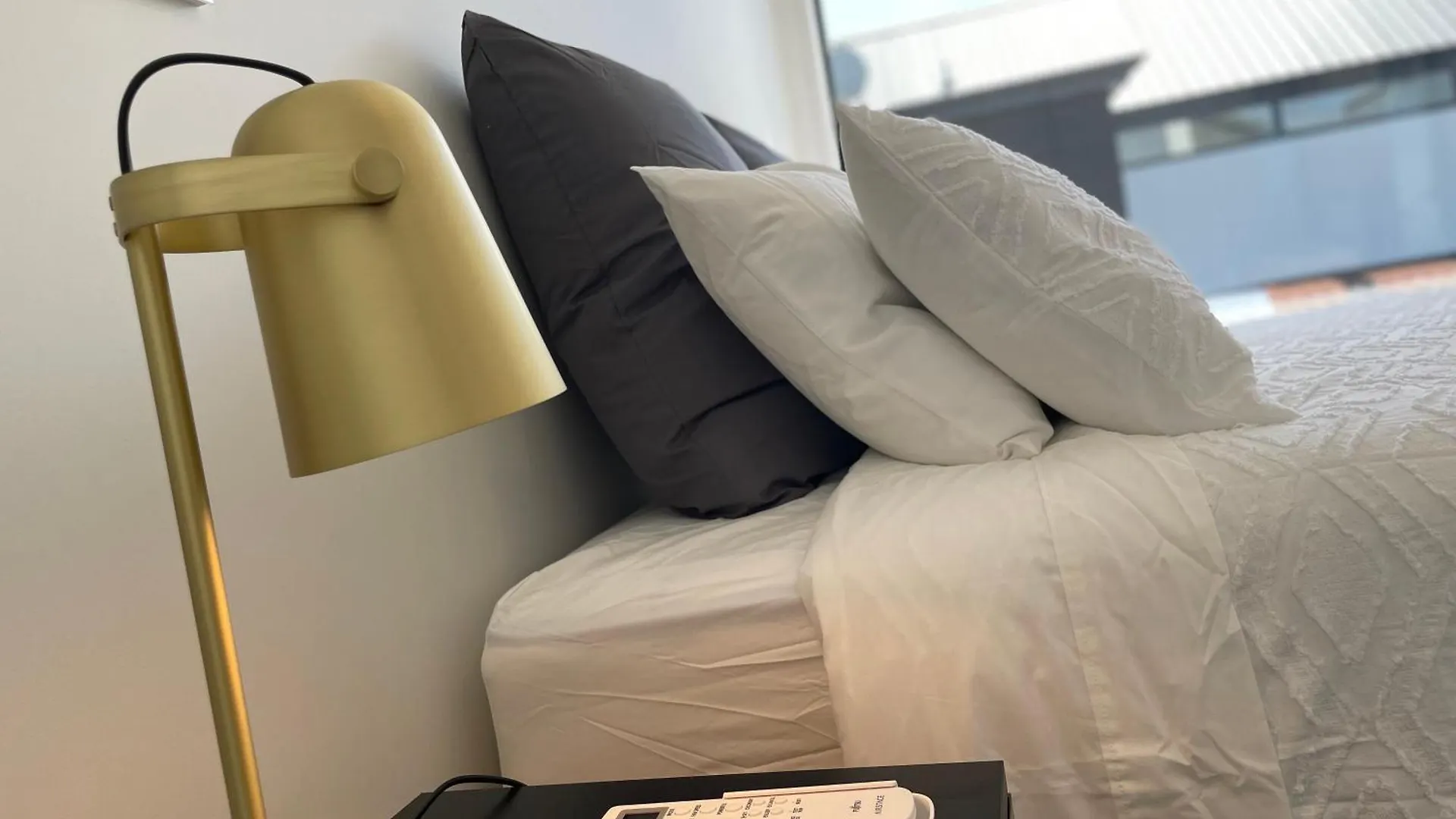 Luxury 2 Bedroom Townhouse Opposite Merivale Mall Christchurch 0*,  New Zealand